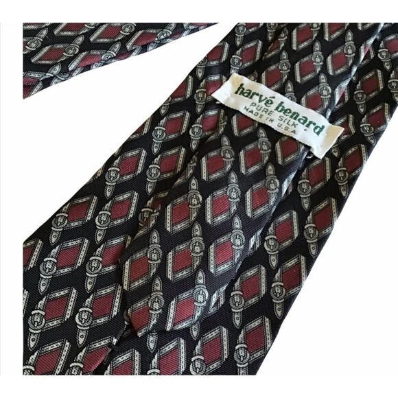 Harve Benard 100% Silk Tie - Picture 1 of 3